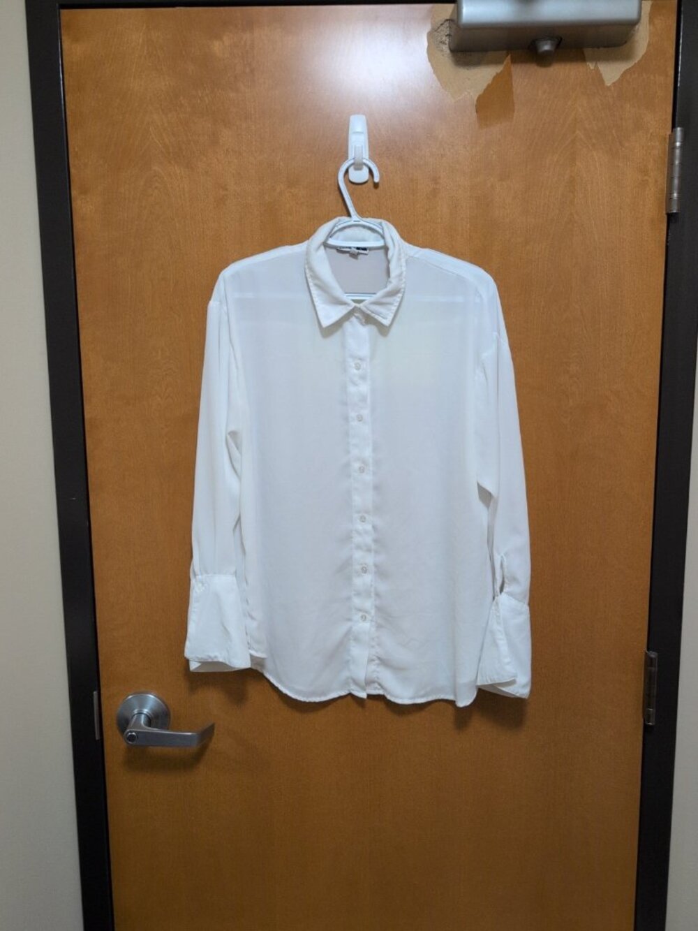 FashionNOVA Shirt Womens M White Long Sleeve Dress Solid Button Up Formal - Picture 1 of 8